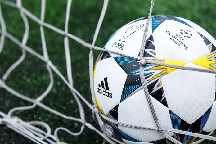 Liga Mistrzów - piłka w siatce Liga Mistrzów - piłka w siatce